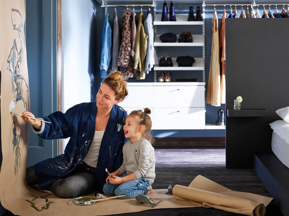 Äidin ja lapsen maalaus