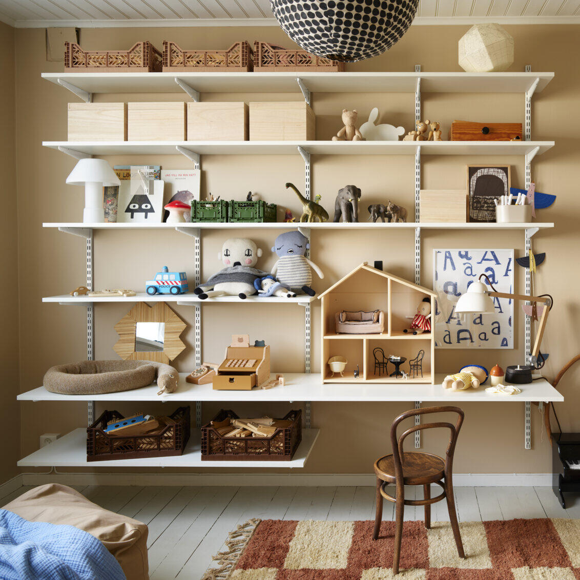 Elfa bookshelf in a children’s room