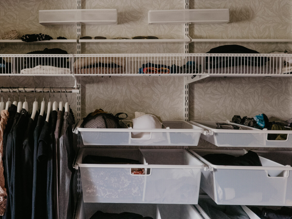 Sistemas de almacenamiento de ropa de Elfa