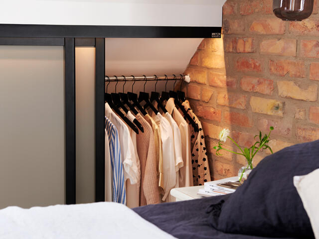 puerta corredera abierta Artic con iluminación LED